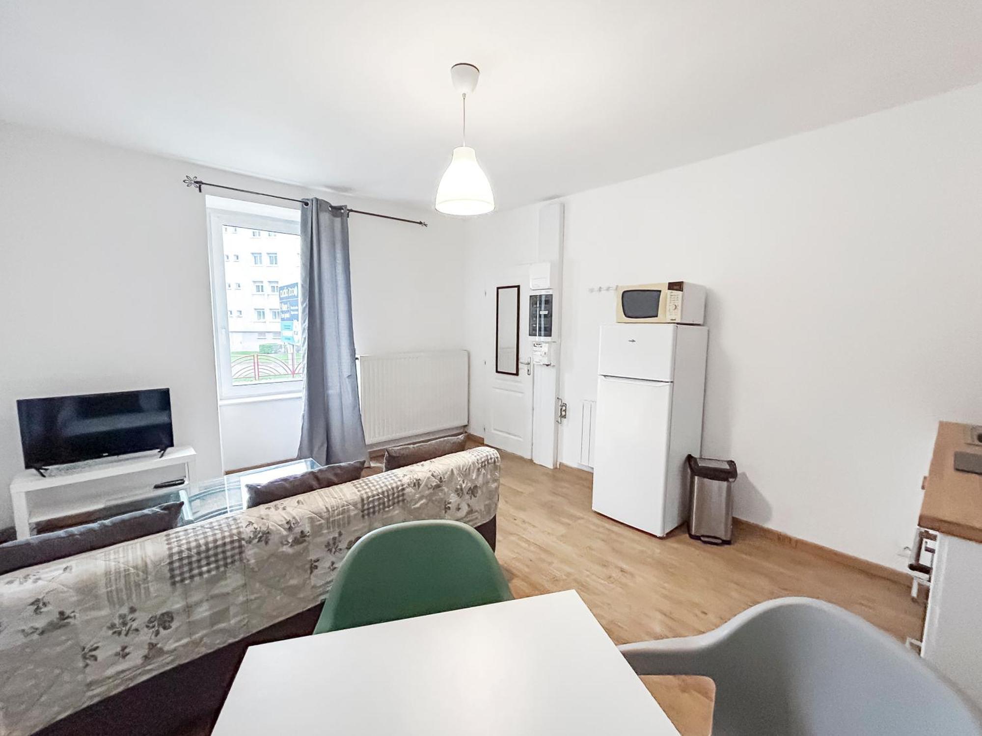 Appartement 002-T2 Cosy 2 A 4 Pers Lumineux Wifi & Parking à Audincourt Extérieur photo
